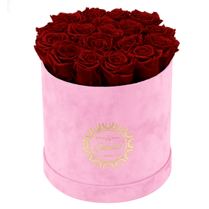 Medium Round Velvet  bouquet with more than 19 Roses